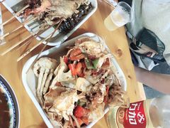 -亚龙湾亚泰商业街