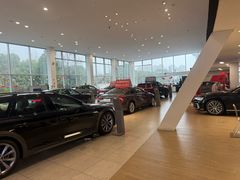 -上海永达奥诚奥迪4S店(申江路店)