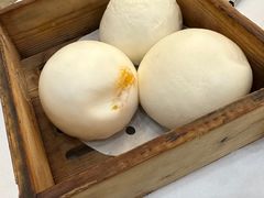 奶皇流沙包-东江渔村·古典园林·30年粤菜老字号(太和店)