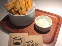 -阿妮叶李(光谷世界城店)