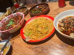 -泥糊破店小酒馆·团建聚餐(南京西路店)