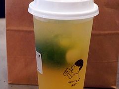 整颗爆柠绿茶-喜茶(上海正大广场店)