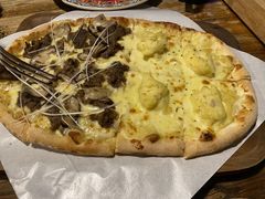 烤牛肉拼榴莲披萨-I HOLIC艾豪丽披萨(KKone店)