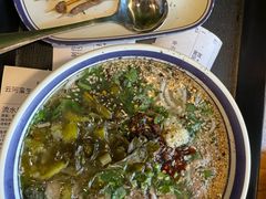 -云阿蛮云南生烫牛肉米线(奉贤路店)