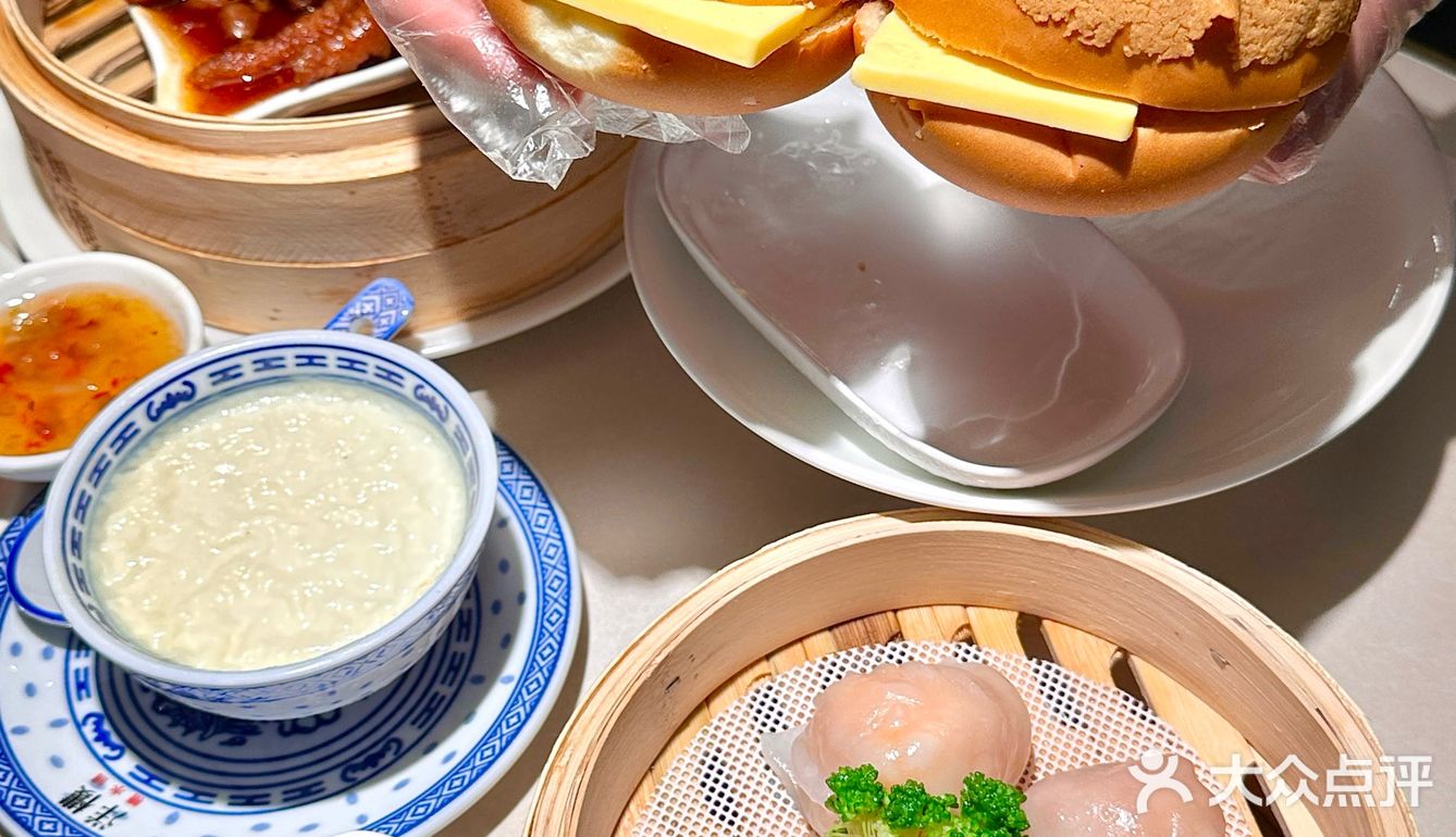 烟台！！饭点跟着人群走果然不会出错！！