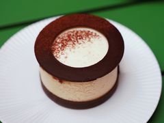 -潮一不贰·法式甜品·生日蛋糕·西式简餐(外滩店)