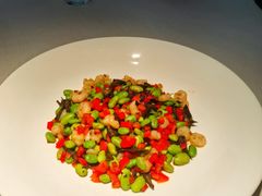 曲靖毛豆干巴菌酱炒虾仁-云腾食府·云南菜