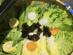 -尚尚仙·酸汤猪手·猪肚鸡火锅(华联万柳购物中心店)