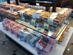 -红宝石·鲜奶小方·海派西点房(南丹店)