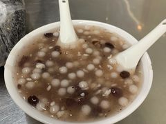 -芳婆糕团店(王府大街店)