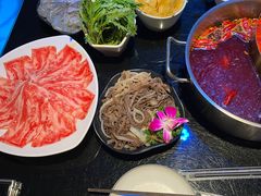 -唯爱KTV聚会餐厅(仙林东城汇店)