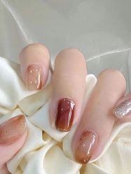 -悦指间美甲美睫