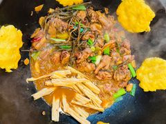 -鲁员外地锅鸡地锅鱼(古墩路店)