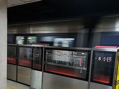 -八宝山(地铁站)