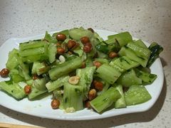 拍黄瓜加花生米-万鑫鸡翅