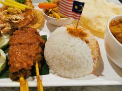 -关夫人餐厅(阳光广场店)