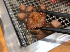雪花牛肉-肉甲韩国木炭烤肉(新壹街1店)