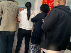 -伟伟羊杂馆