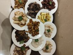 -天宜隆蘑菇宴火锅(石景山旗舰店)