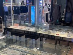 -博士眼镜(青岛城阳万象汇店)