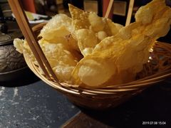 -老牌坊云南鱼豆花火锅(哈西万达店)