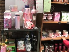 零售区-星巴克臻选(北京前门大街店)