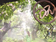 -Chom Cafe and Restaurant