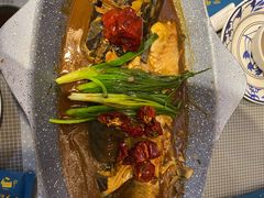 外婆秘制鱼头泡饼-小城外婆肴私房菜.家宴聚集点(圆明园颐和园·清河上地店)