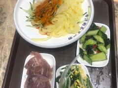 -京穆兰兰州牛肉面·清真(中川机场店)