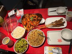 -龙巢盱眙龙虾·牛蛙·烧烤宵夜(八卦岭店)