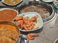 -金滏山烤肉·海鲜·火锅自助餐厅(襄阳万达店)