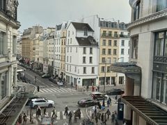 -乐蓬马歇百货公司(Rive Gauche)