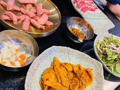 -臻牛烤肉