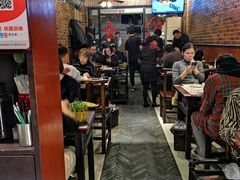 大堂-颐品居涮肉(乌鲁木齐中路店)