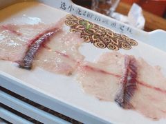 -老牌坊云南鱼豆花火锅(爱建店)