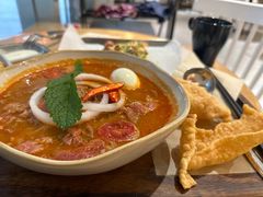 生牛肉冬阴功河粉-HELLO 27 意面·沙拉·帕尼尼