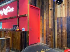 门面-先启半步颠小酒馆(白麓里店)
