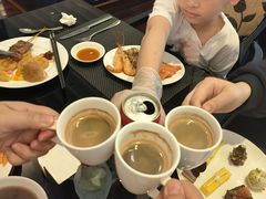 -圣丰索菲特·2 On 988 Café 自助餐厅