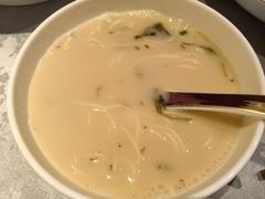 秦淮小吃经典奖真知味鱼汤面-沈灶河豚宴·河豚融合餐厅(汉中路店)