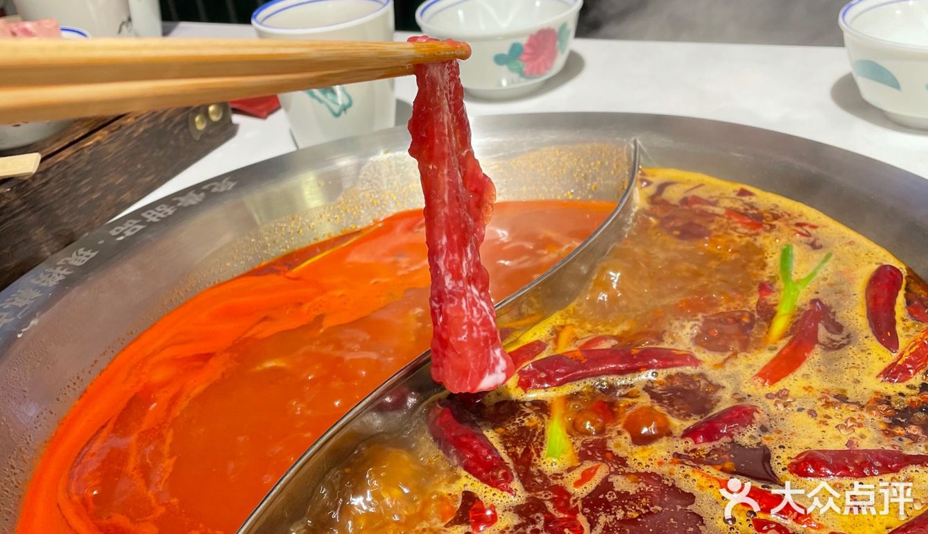 热辣欢聚时光，鲜橙多解腻解辣多美味