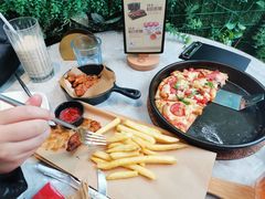 -必胜客(金鹰店)