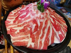 -老牌坊云南鱼豆花火锅(爱建店)