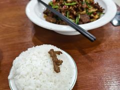 -湖南人家湘菜馆(镇江路店)