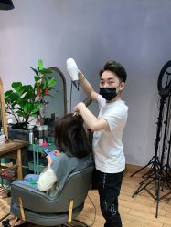 -发泽造型·烫发染发