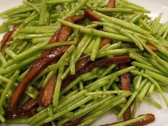 藜蒿炒香干-西江美食舫·江西菜(健德桥店)