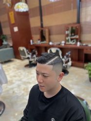 -尼特斯男士发型馆