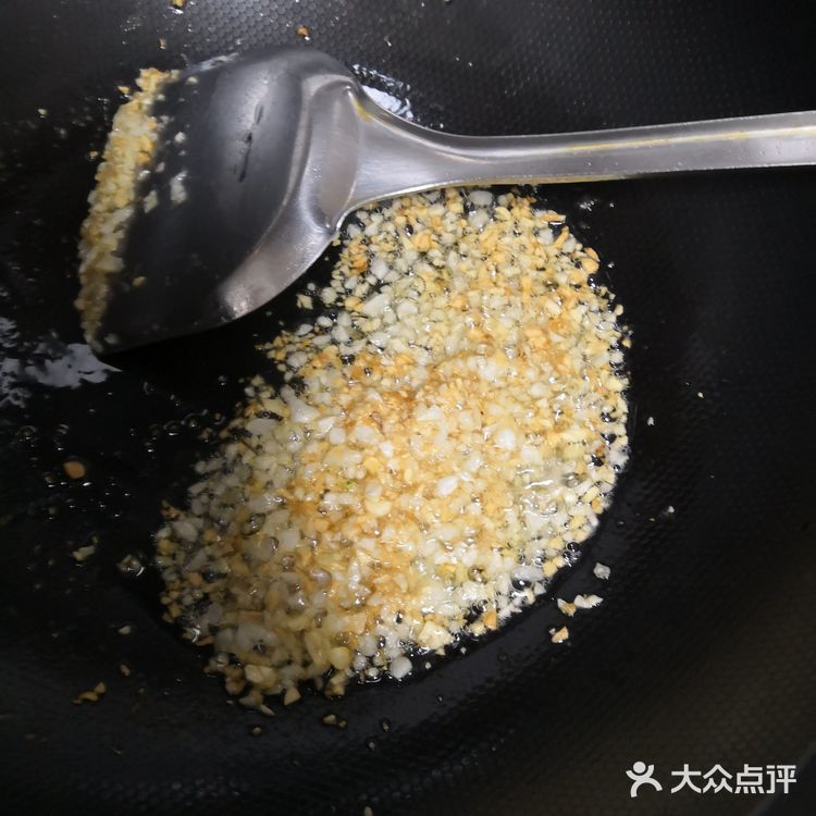 在家好好吃饭之蒜蓉蒸鲍鱼