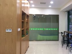 -苗医生专业祛痘·皮肤管理