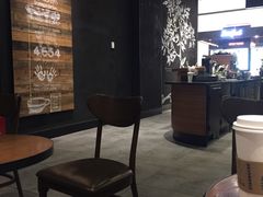 大堂-星巴克(大连柏威年店)