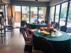 大堂-刘姐啤酒鱼民族演艺餐厅(西街总店)